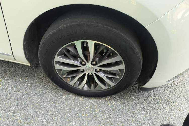 Used Buick GL8 2018 ES 28T Luxury Model China VI Standard Right Front Wheel Hub