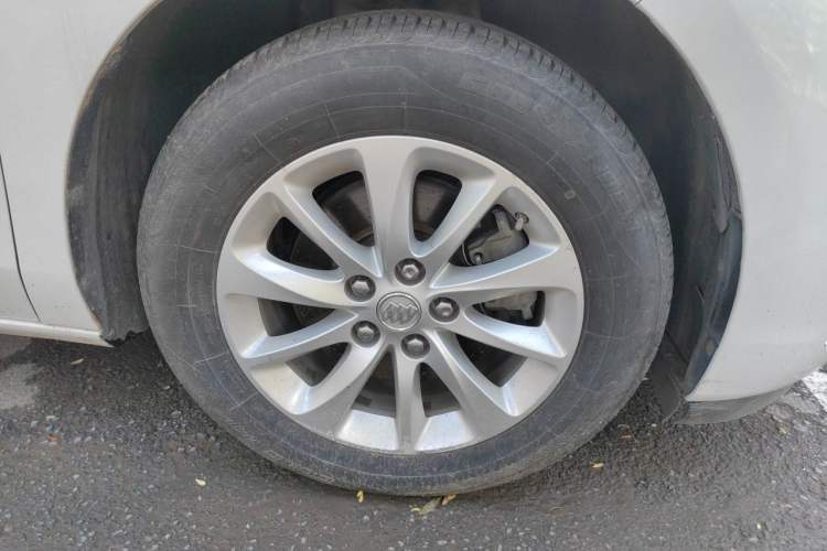 Used Buick GL8 2018 ES 28T Comfort Model China VI Standard Right Front Wheel Hub