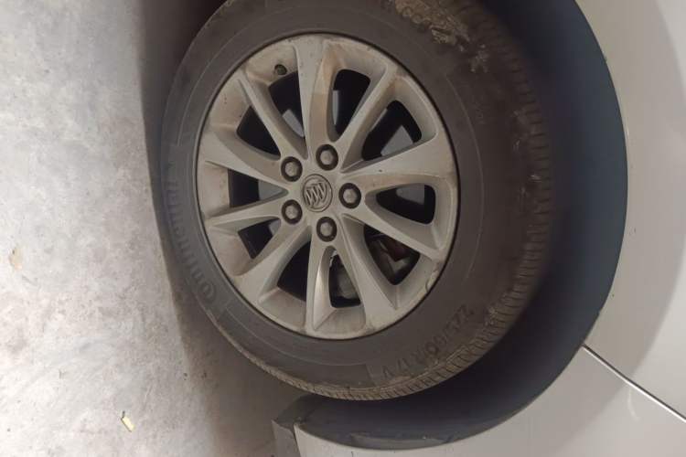 Used Buick GL8 2018 ES 28T Comfort Model China VI Standard Right Front Wheel Hub