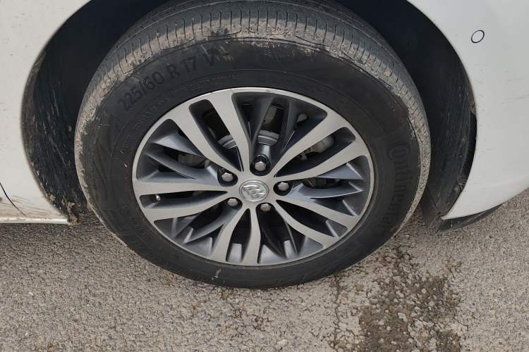 Used Buick GL8 2018 ES 28T Flagship Model China VI Standard Right Front Wheel Hub