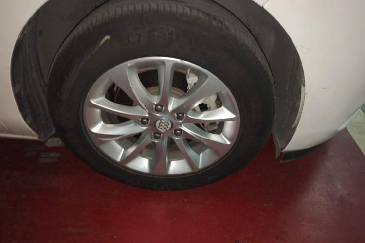 Used Buick GL8 2018 ES 28T Comfort Model China VI Standard Right Front Wheel Hub