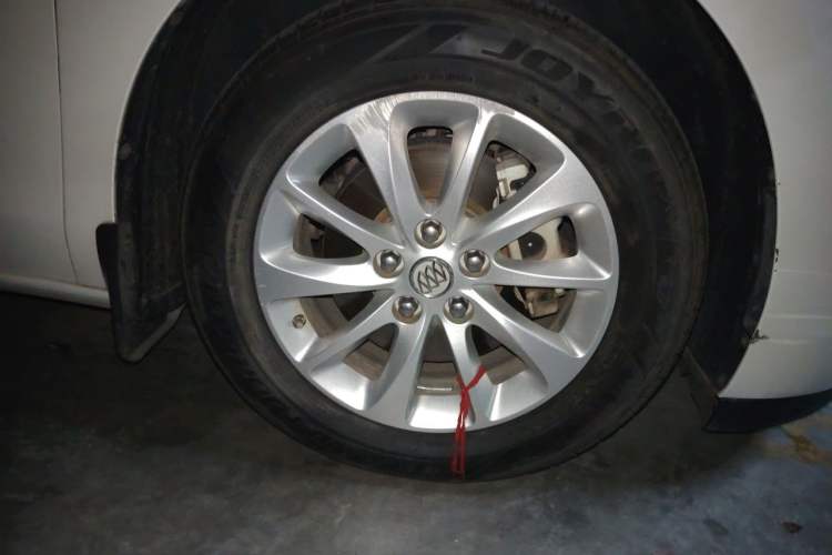 Used Buick GL8 2018 ES 28T Comfort Model China VI Standard Right Front Wheel Hub