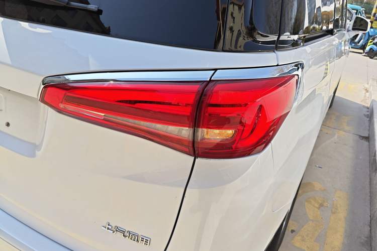 Used Buick GL8 2018 ES 28T Comfort Model China VI Standard Right Rear Taillight