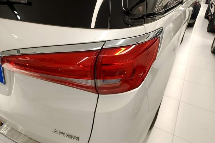 Used Buick GL8 2018 ES 28T Comfort Model China VI Standard Right Rear Taillight