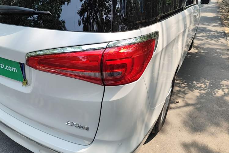 Used Buick GL8 2018 ES 28T Comfort Model China VI Standard Right Rear Taillight