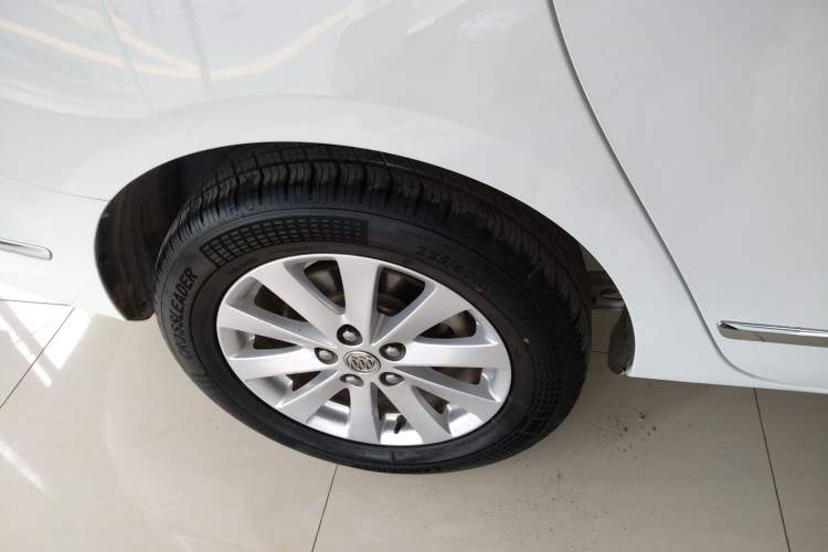 Used Buick GL8 2018 28T Luxury Model China VI Standard Right Rear Wheel Hub