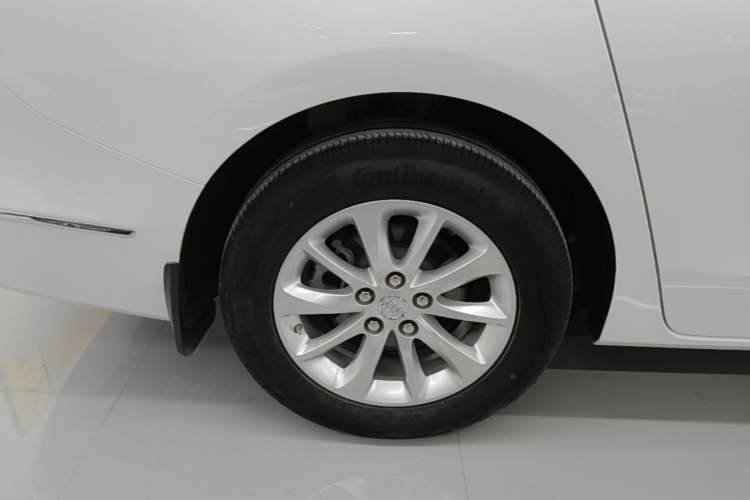Used Buick GL8 2018 ES 28T Comfort Model China VI Standard Right Rear Wheel Hub
