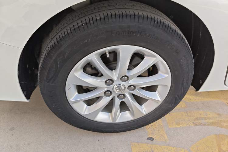 Used Buick GL8 2018 ES 28T Comfort Model China VI Standard Right Rear Wheel Hub