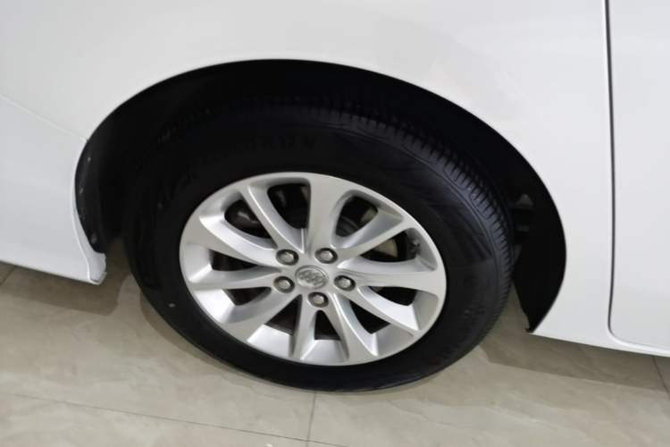 Used Buick GL8 2018 ES 28T Comfort Model China VI Standard Right Rear Wheel Hub