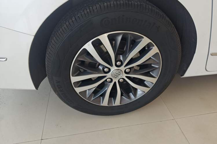 Used Buick GL8 2018 ES 28T Flagship Model China VI Standard Right Rear Wheel Hub