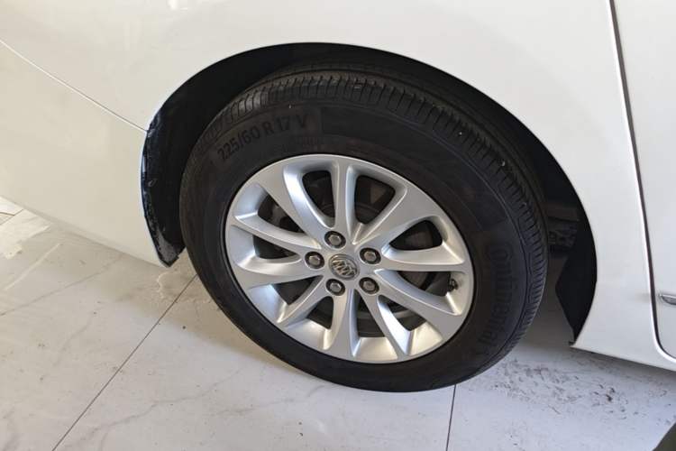 Used Buick GL8 2018 ES 28T Comfort Model China VI Standard Right Rear Wheel Hub