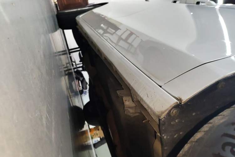 Used Buick GL8 2018 ES 28T Comfort Model China VI Standard Right Side Sill