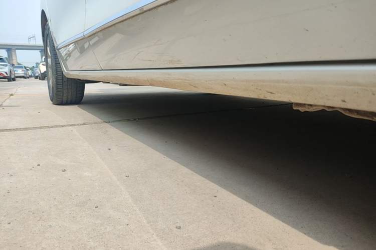 Used Buick GL8 2018 ES 28T Comfort Model China VI Standard Right Side Sill