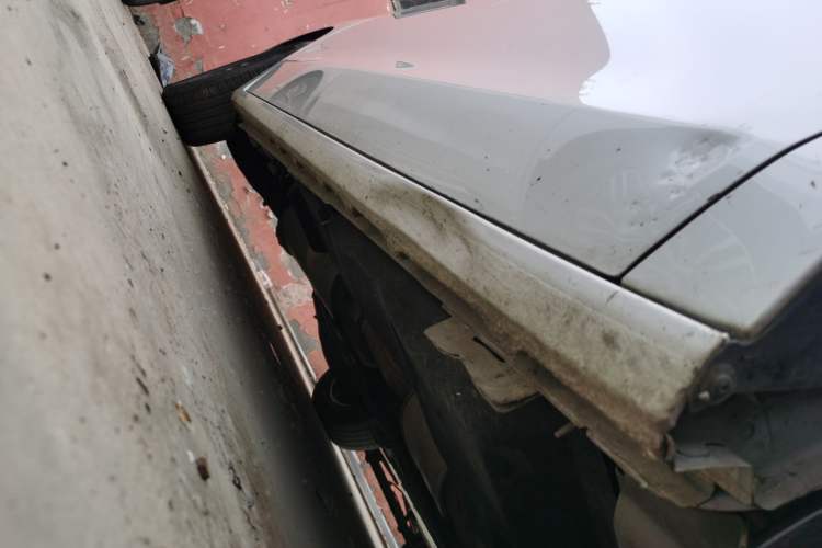 Used Buick GL8 2018 ES 28T Luxury Model China VI Standard Right Side Sill