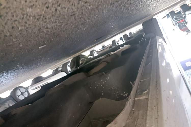 Used Buick GL8 2018 28T Luxury Model China VI Standard Right Side Sill