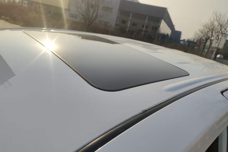 Used Buick GL8 2018 28T Luxury Model China VI Standard Roof