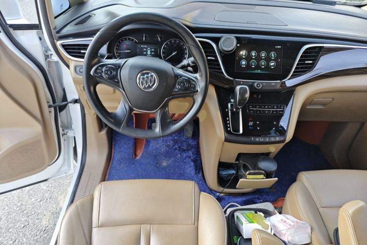 Used Buick GL8 2018 ES 28T Luxury Model China VI Standard Steering Wheel
