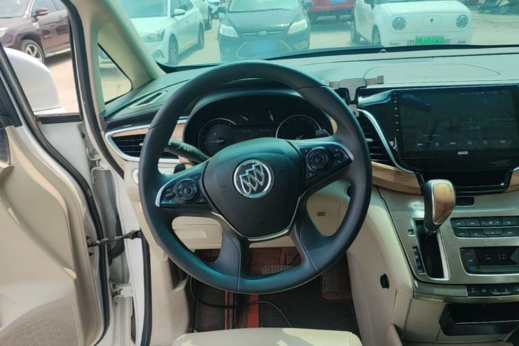 Used Buick GL8 2018 ES 28T Comfort Model China VI Standard Steering Wheel