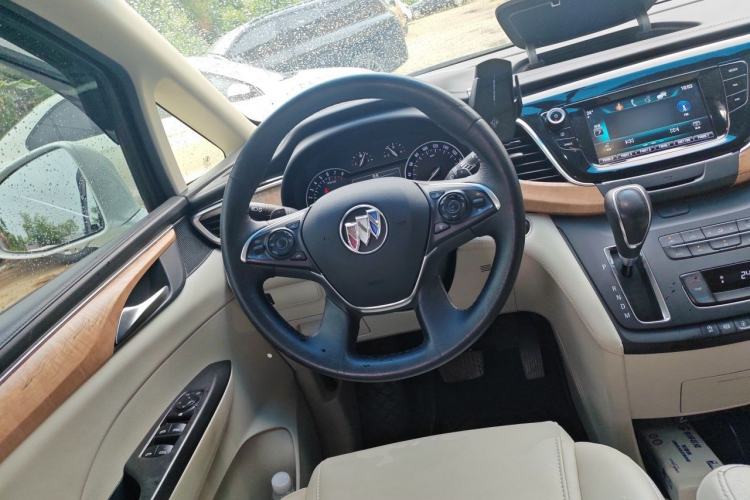 Used Buick GL8 2018 ES 28T Luxury Model China VI Standard Steering Wheel