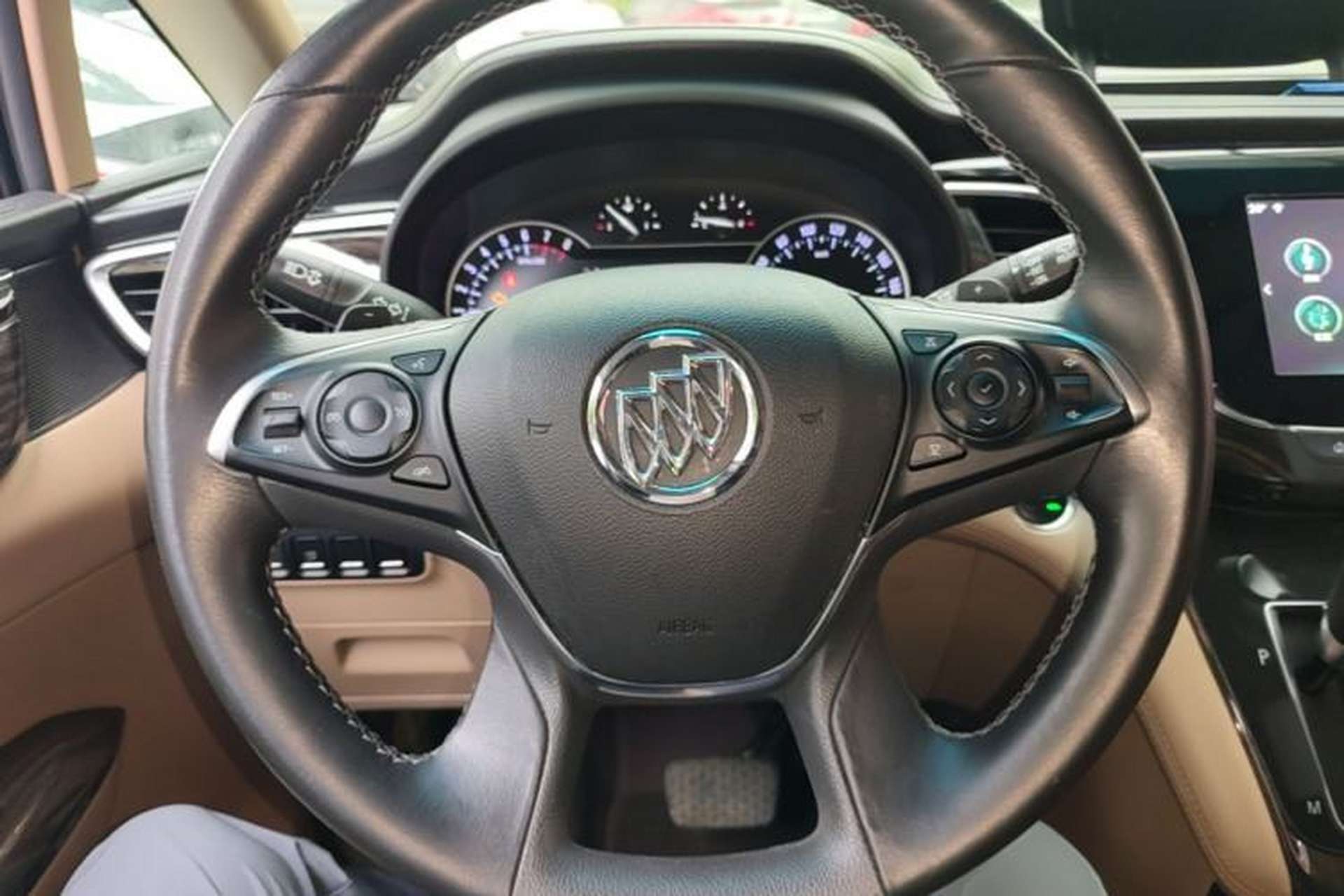 Used Buick GL8 2018 ES 28T Premium Model China VI Standard Steering Wheel