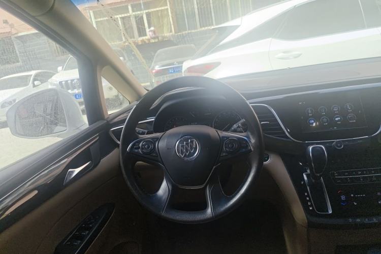 Used Buick GL8 2018 ES 28T Luxury Model China VI Standard Steering Wheel