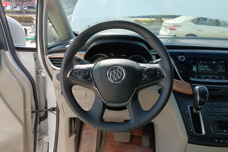 Used Buick GL8 2018 ES 28T Comfort Model China VI Standard Steering Wheel