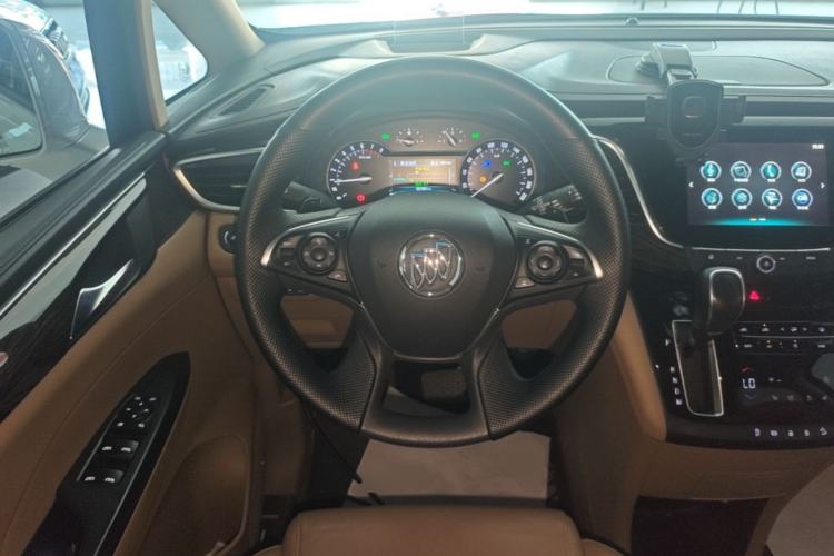 Used Buick GL8 2018 ES 28T Flagship Model China VI Standard Steering Wheel