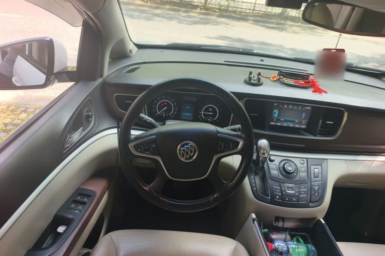 Used Buick GL8 2018 28T Prestige Version China VI Standard Steering Wheel