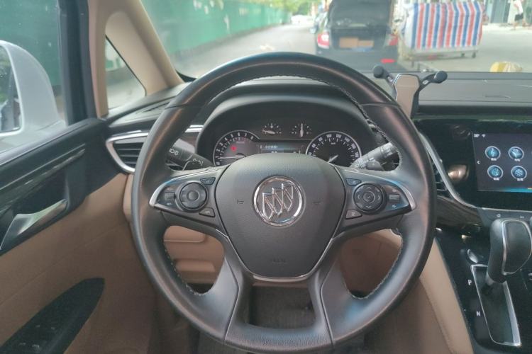Used Buick GL8 2018 ES 28T Luxury Model China VI Standard Steering Wheel