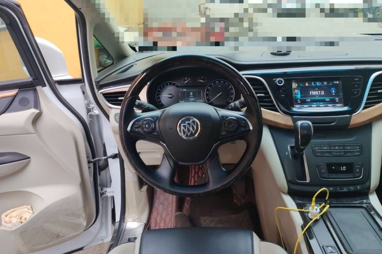 Used Buick GL8 2018 ES 28T Comfort Model China VI Standard Steering Wheel