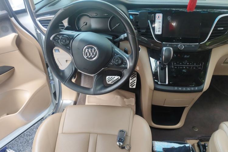 Used Buick GL8 2018 ES 28T Luxury Model China VI Standard Steering Wheel