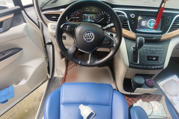 Used Buick GL8 2018 ES 28T Comfort Model China VI Standard Steering Wheel