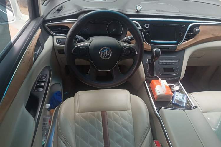 Used Buick GL8 2018 ES 28T Comfort Model China VI Standard Steering Wheel