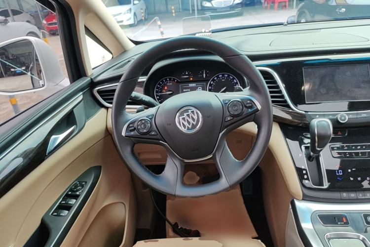 Used Buick GL8 2018 ES 28T Flagship Model China VI Standard Steering Wheel