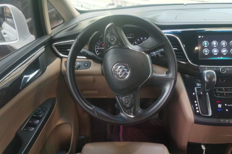 Used Buick GL8 2018 ES 28T Luxury Model China VI Standard Steering Wheel