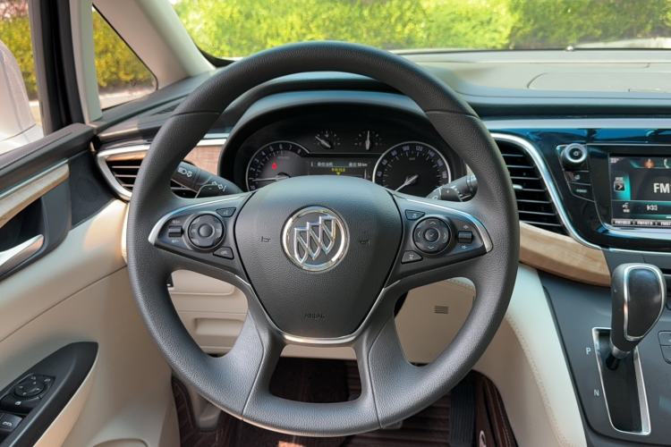 Used Buick GL8 2018 ES 28T Comfort Model China VI Standard Steering Wheel