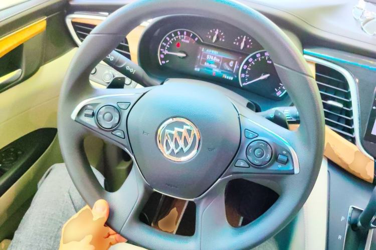 Used Buick GL8 2018 ES 28T Comfort Model China VI Standard Steering Wheel