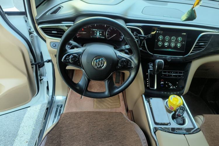 Used Buick GL8 2018 ES 28T Luxury Model China VI Standard Steering Wheel