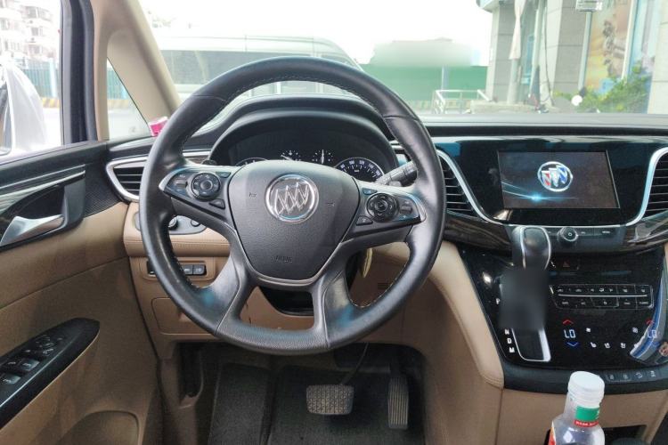 Used Buick GL8 2018 ES 28T Luxury Model China VI Standard Steering Wheel