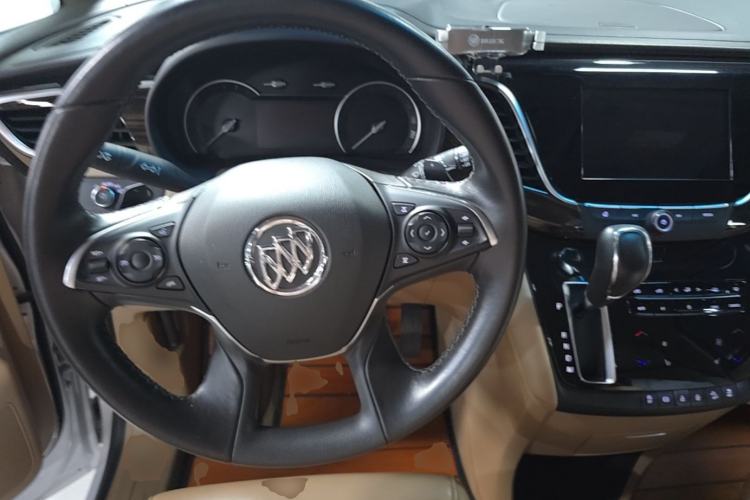 Used Buick GL8 2018 ES 28T Luxury Model China VI Standard Steering Wheel