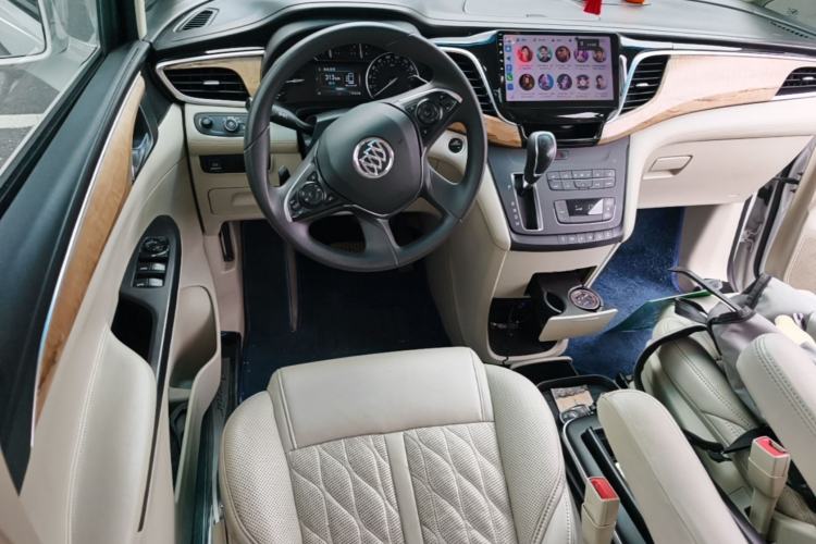 Used Buick GL8 2018 ES 28T Comfort Model China VI Standard Steering Wheel