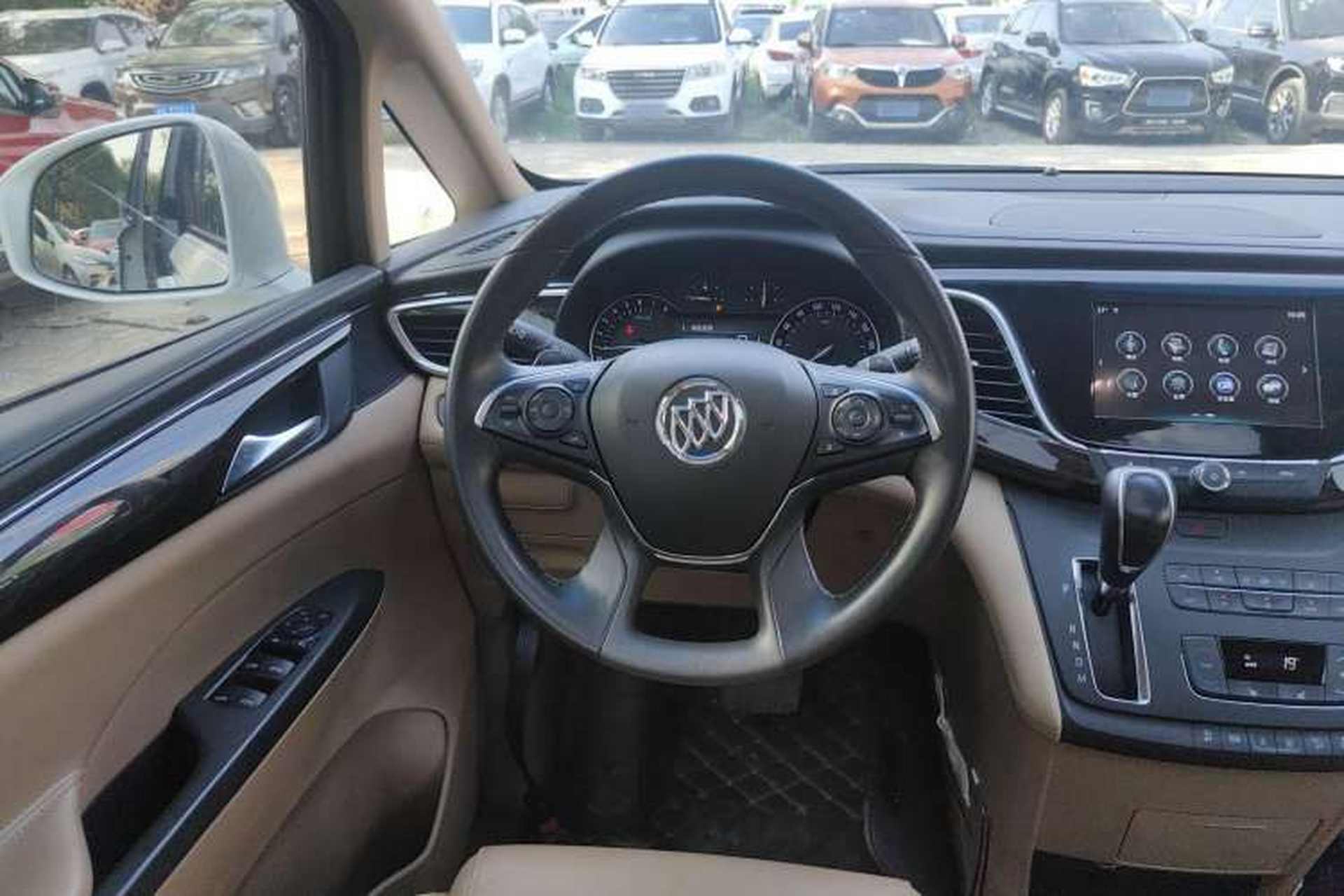 Used Buick GL8 2018 ES 28T Premium Model China VI Standard Steering Wheel