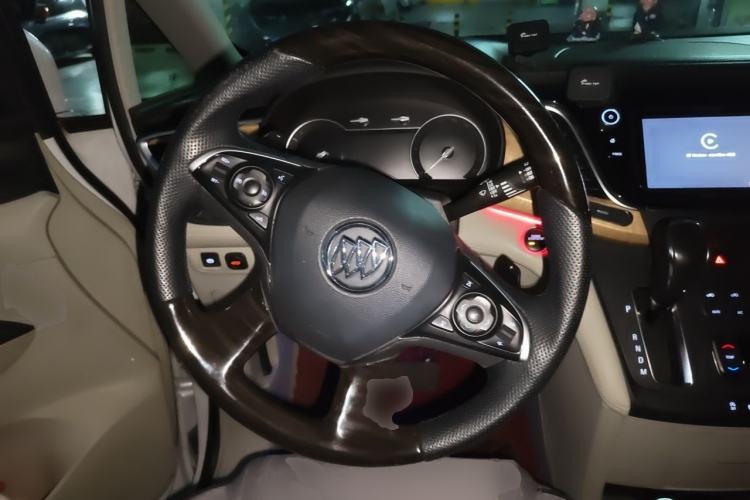 Used Buick GL8 2018 ES 28T Comfort Model China VI Standard Steering Wheel