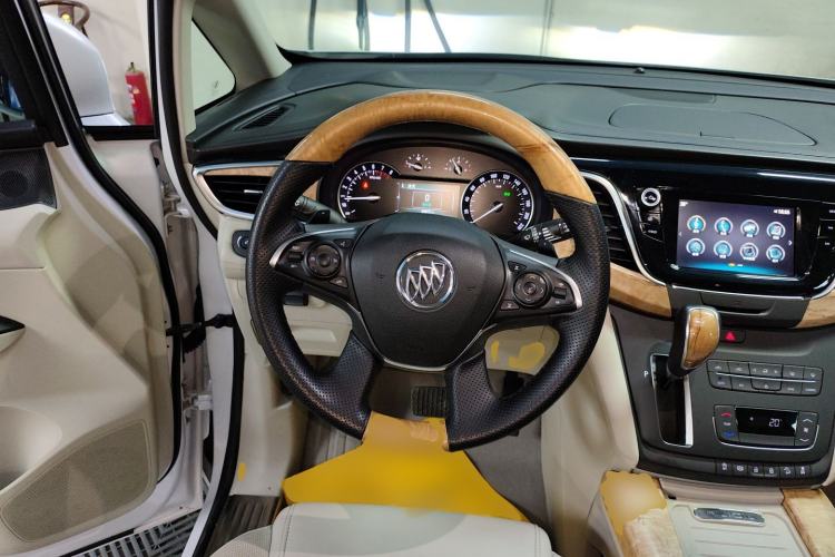 Used Buick GL8 2018 ES 28T Comfort Model China VI Standard Steering Wheel