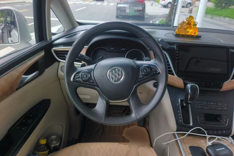 Used Buick GL8 2018 ES 28T Comfort Model China VI Standard Steering Wheel
