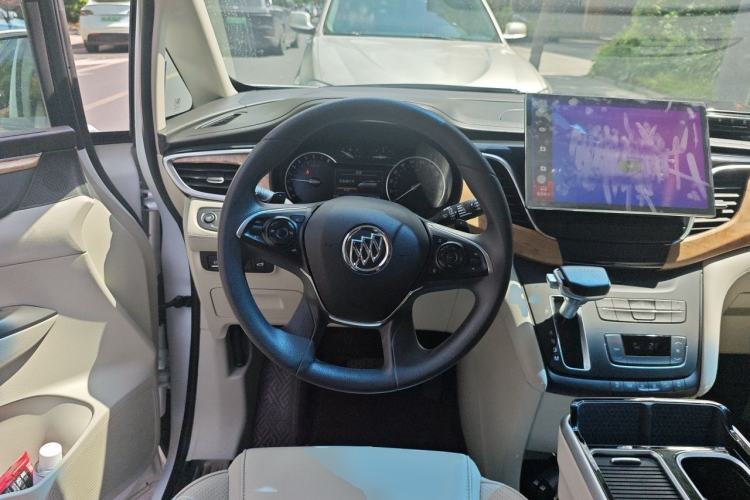 Used Buick GL8 2018 ES 28T Comfort Model China VI Standard Steering Wheel