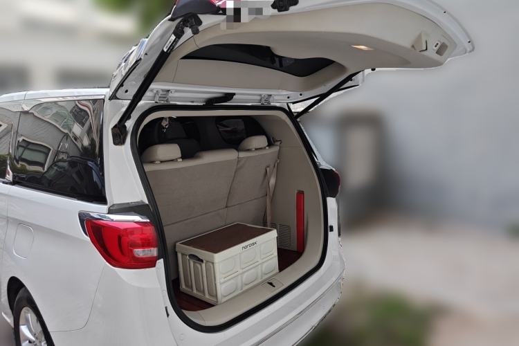 Used Buick GL8 2018 ES 28T Comfort Model China VI Standard Trunk