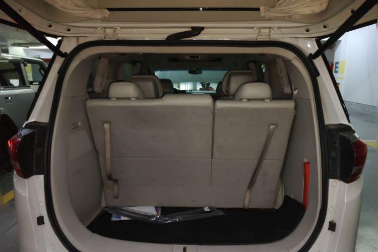 Used Buick GL8 2018 ES 28T Comfort Model China VI Standard Trunk