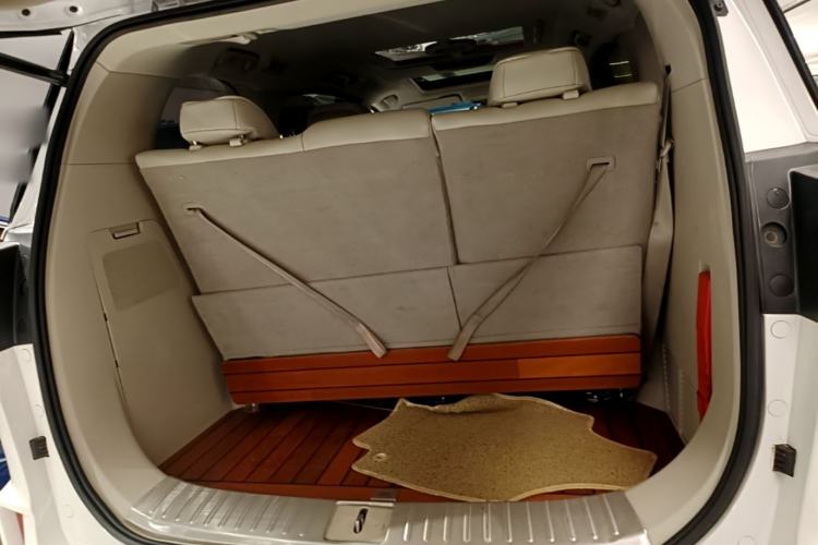 Used Buick GL8 2018 ES 28T Comfort Model China VI Standard Trunk