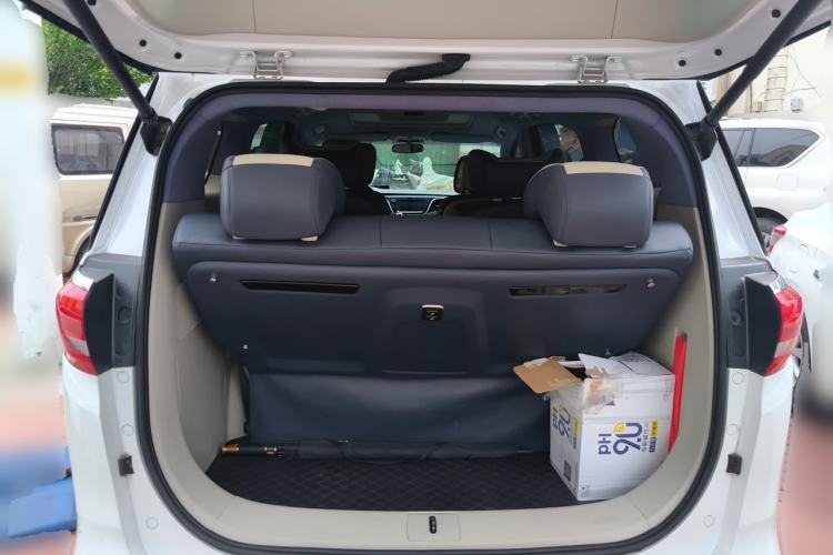 Used Buick GL8 2018 ES 28T Comfort Model China VI Standard Trunk